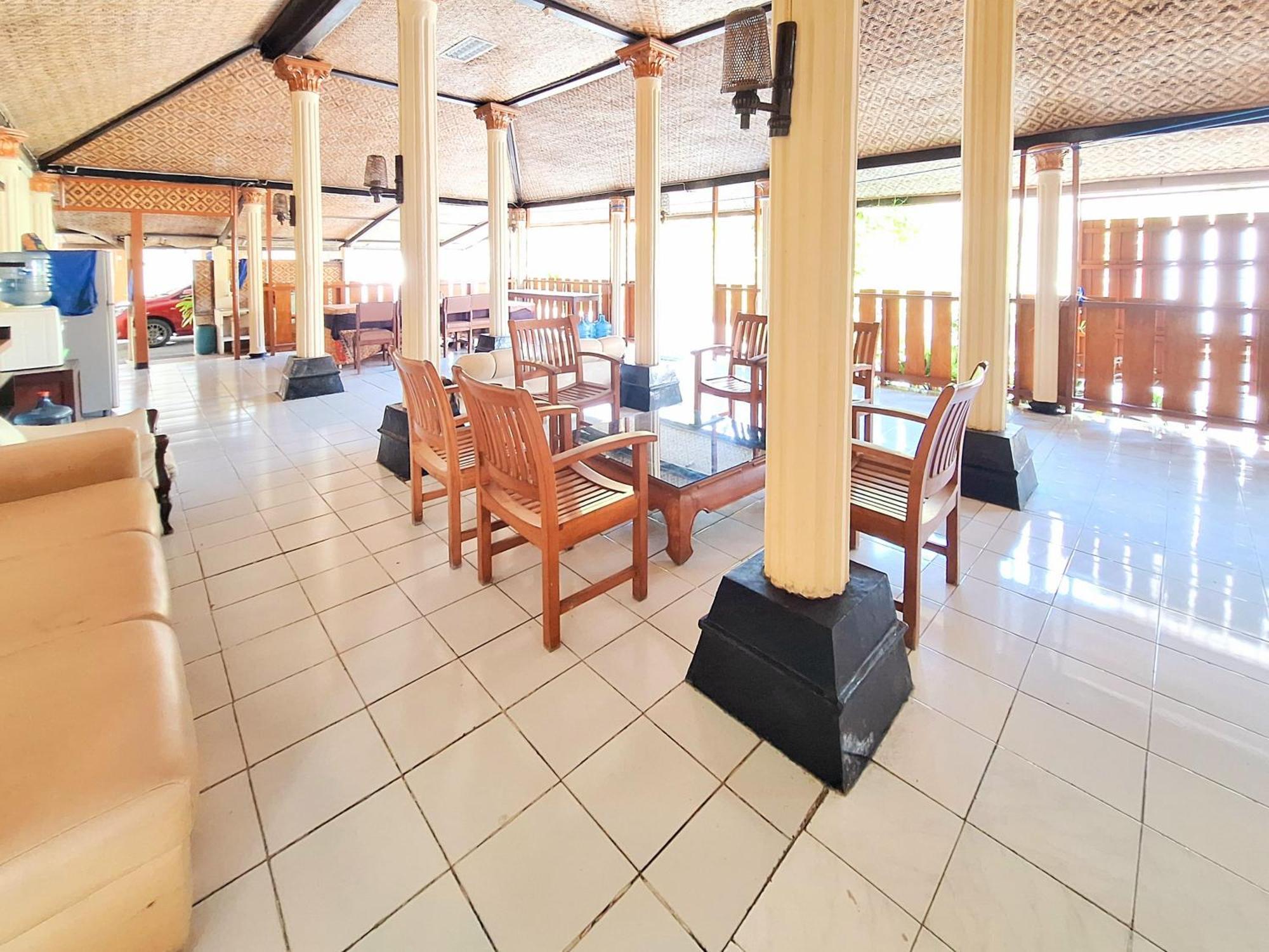 Hotel Family Syariah 1 Parangtritis Bagian luar foto